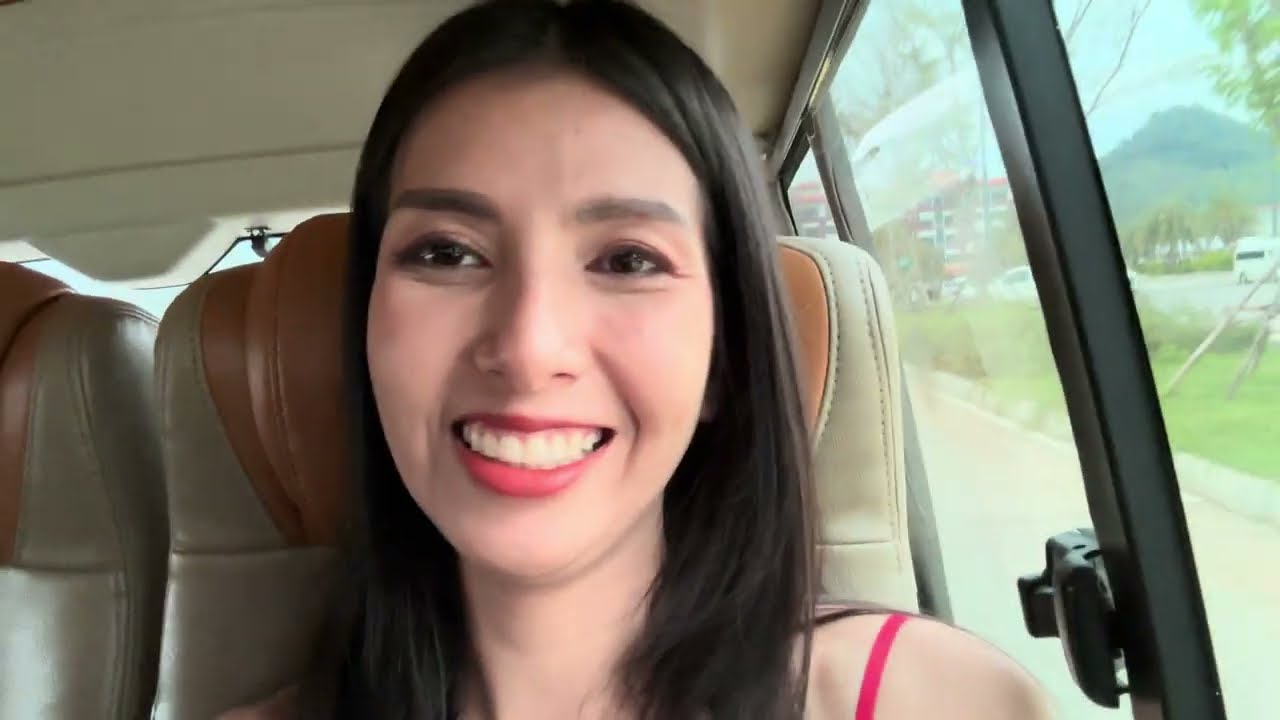 Puy Roti Lady first trip to Luang Prabang Laos 🚞🥰
