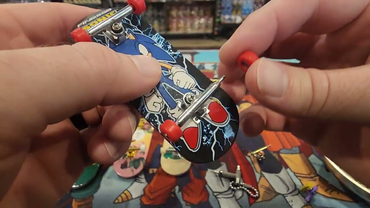 Fingerboard Trucks Reviews, thoughts, features, and what my favorite brand is at the end!