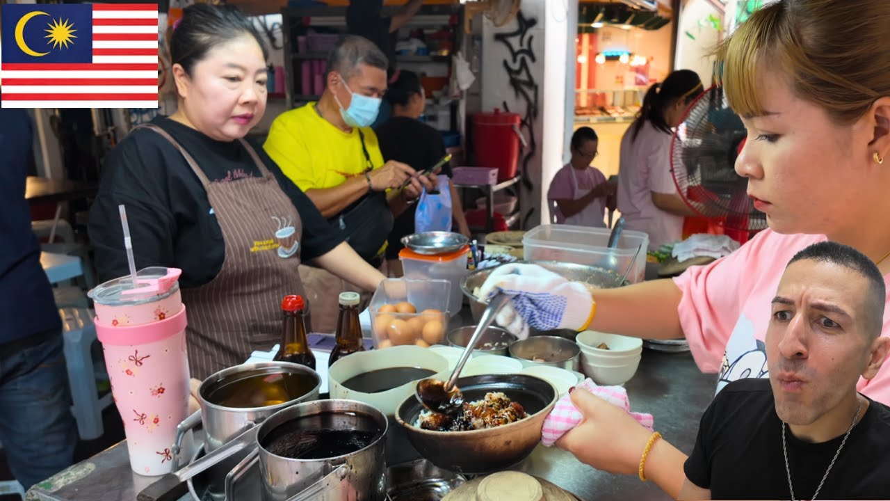 Malaysian women SHOCKS me with he AMAZING DISH! (Malaysian street food!)
