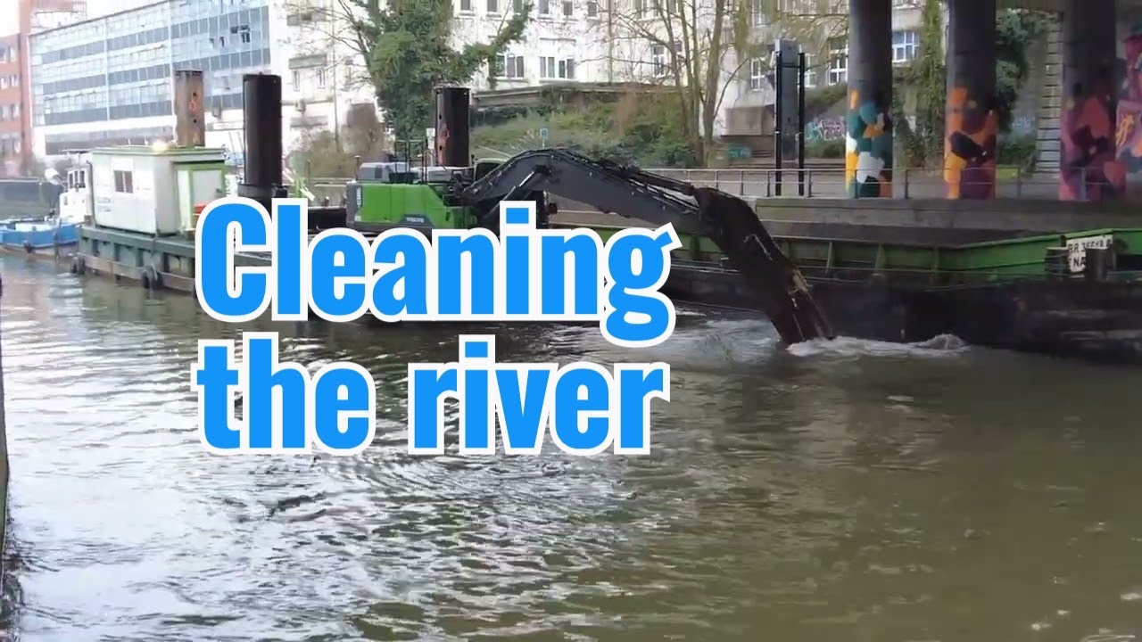 Dredging and cleaning of the L'Escaut canal:taking care of the river in Tournai,Belgium#vlog#travel