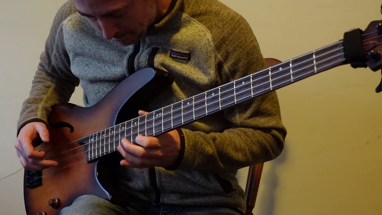 Solo Bass Music Using Traditional Chinese Gōng Scale