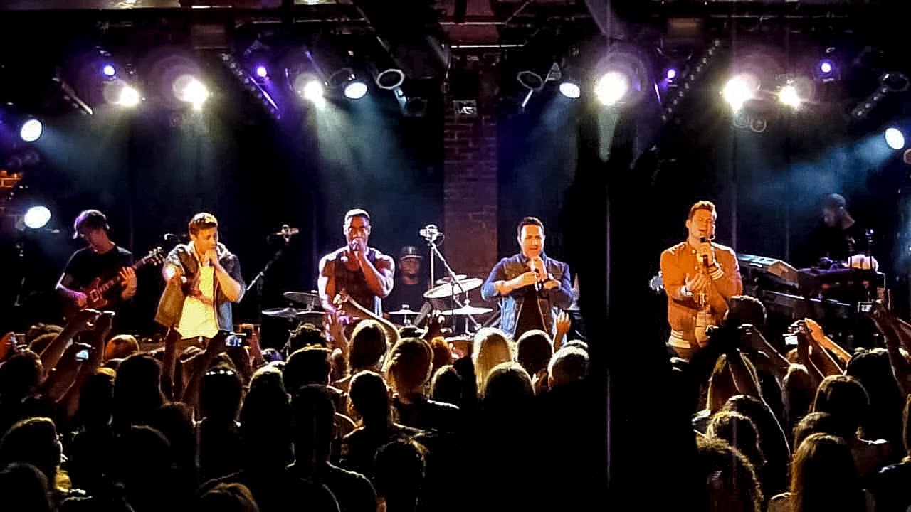 Blue - Bubblin' Live @ La Maroquinerie, Paris, 2013