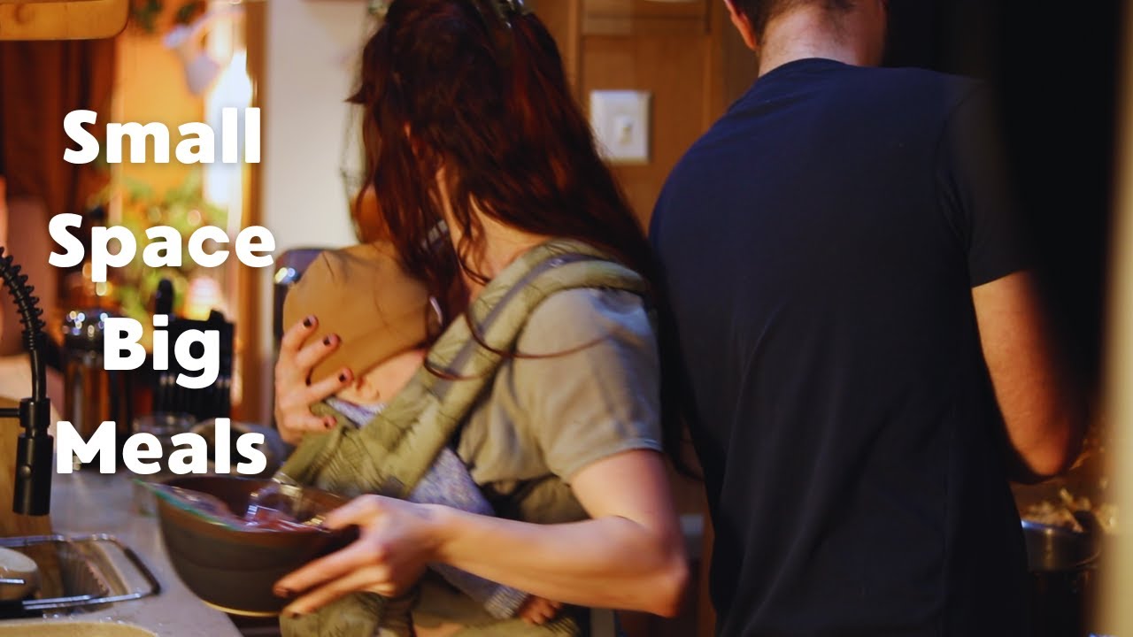 Cooking in a Fifth Wheel Trailer | Winter Meals in a Tiny Kitchen