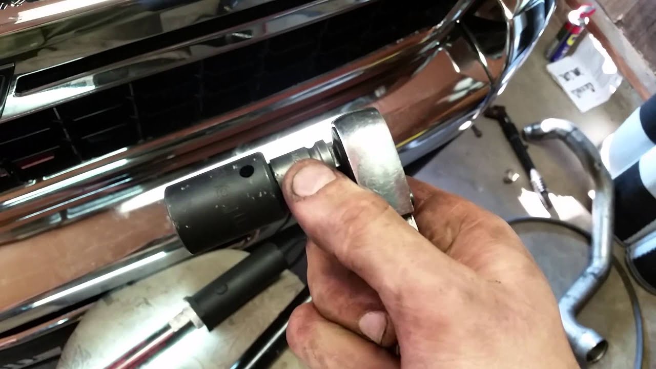 LMM Duramax Fuel Rail Plug Installation