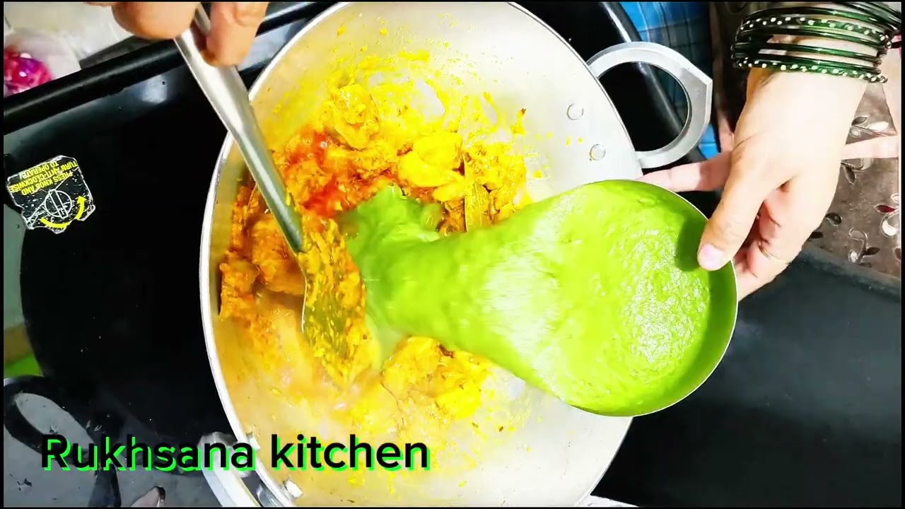 Palak chicken recipe 🍗 khane mein swadisht 🤤 aur banane mein aasan #food #rukhsanakitchen #tasty