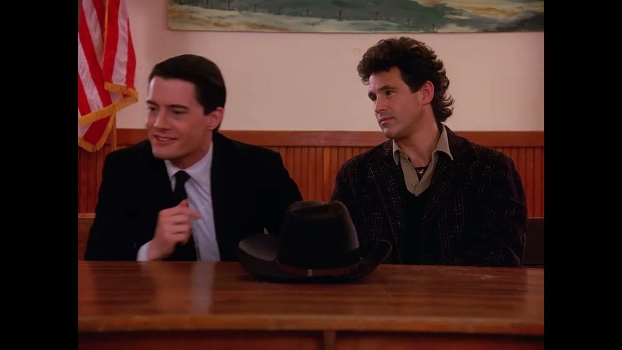 this is your sign to watch twin peaks (season 1 out of context)