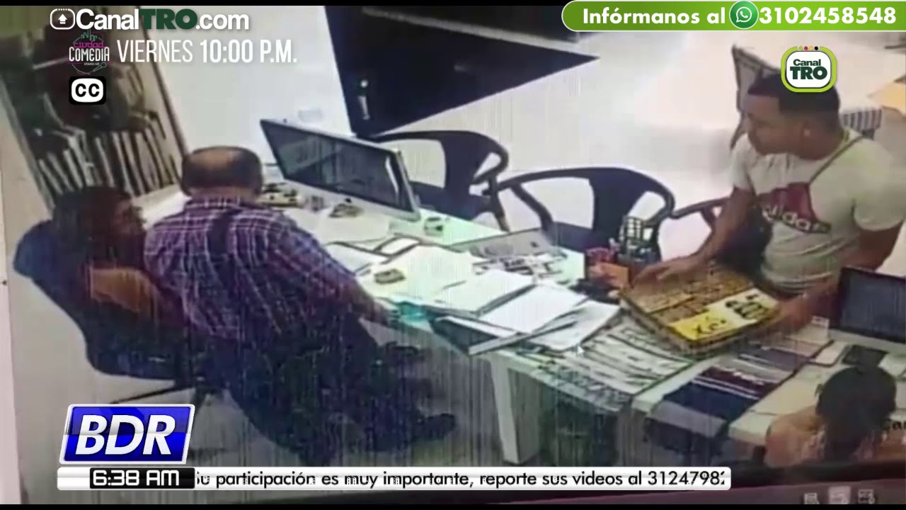 En video de seguridad qued&oacute; registrado hurto de celular en Bucaramanga