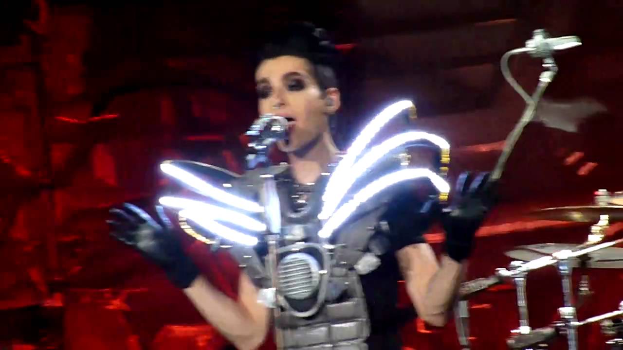 Tokio Hotel - In Your Shadow (I Can Shine) Chile 2010