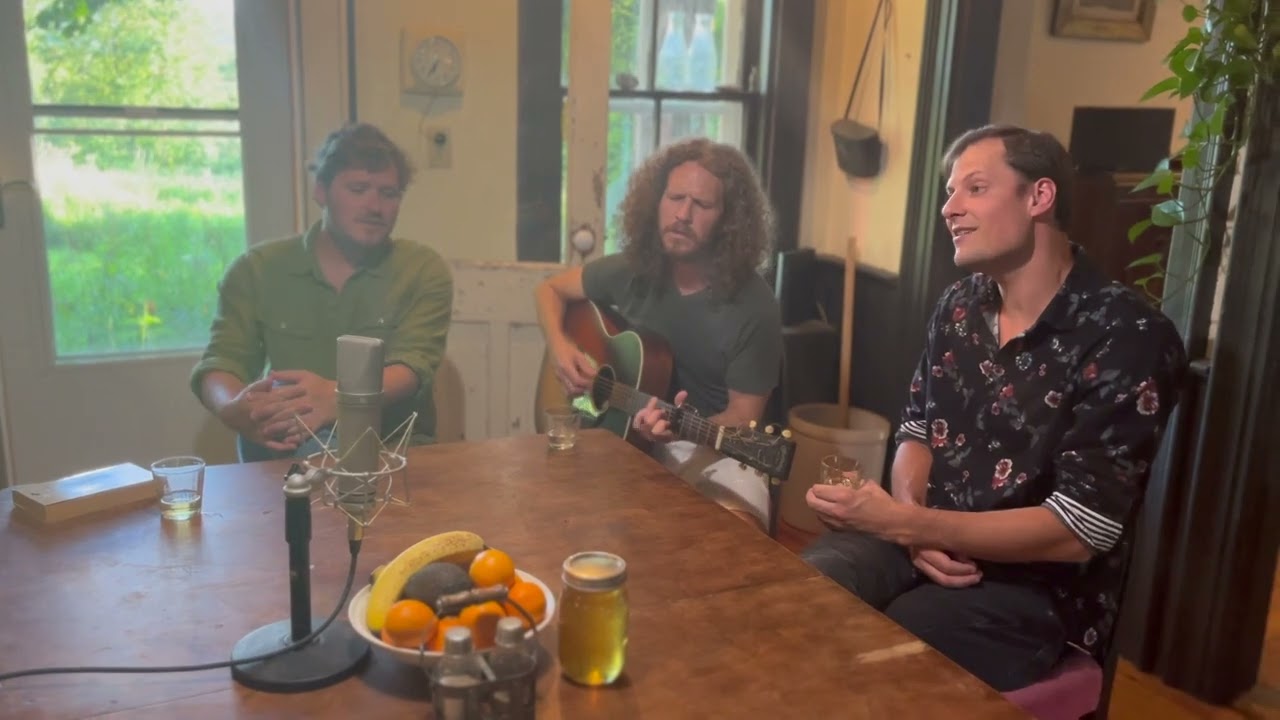 The Currys - Keepers (Official Music Video)