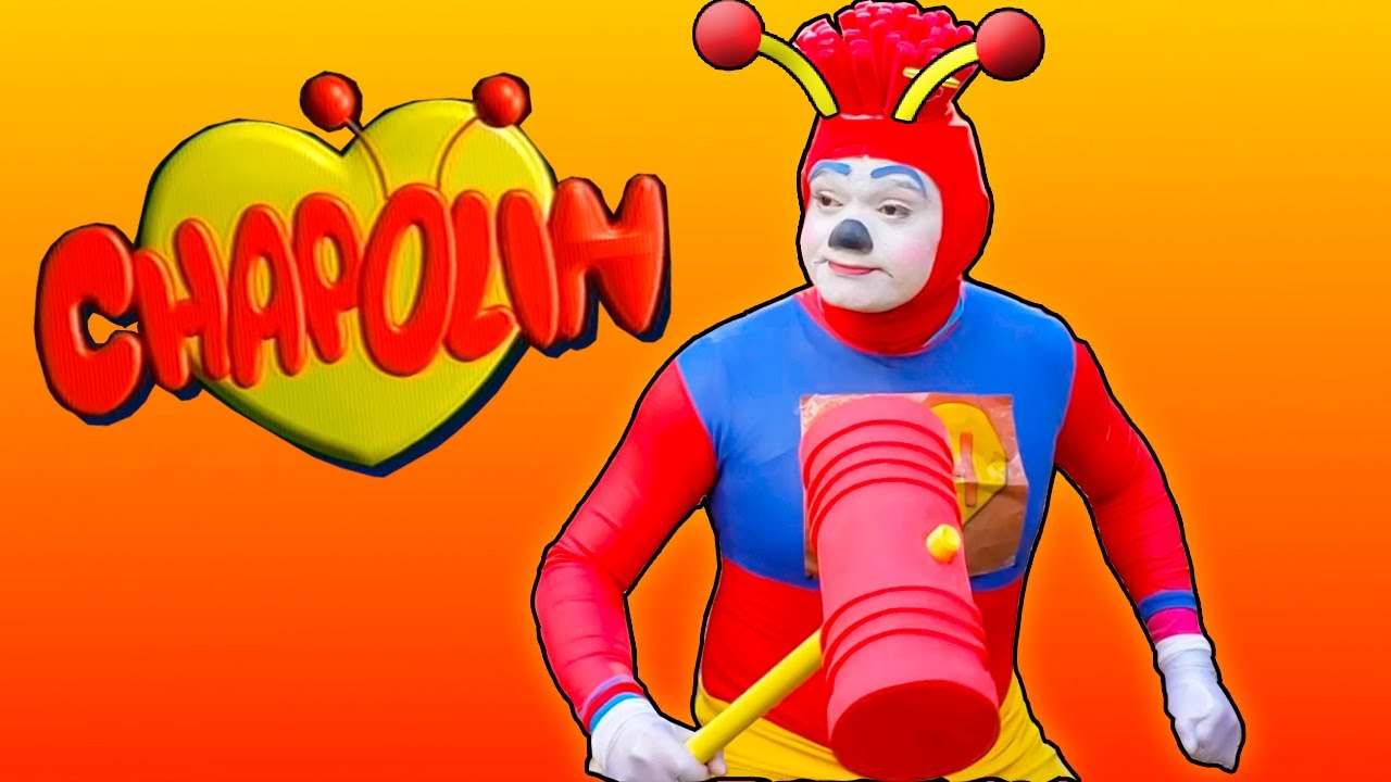 Pakaraka finge brincar de Chapolin Colorado | Turma da Pakaraka