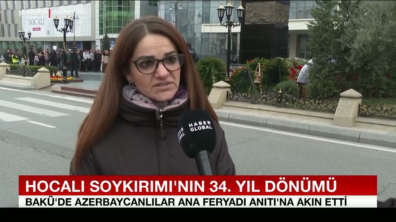 Bakü'de Azerbaycanlılar Ana Feryadı Anıtı'na Akın Etti! Hocalı Soykırımının  34. Yıl Dönümü