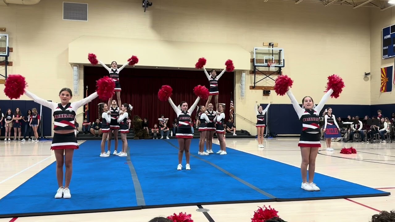 Cheerleader Sophie