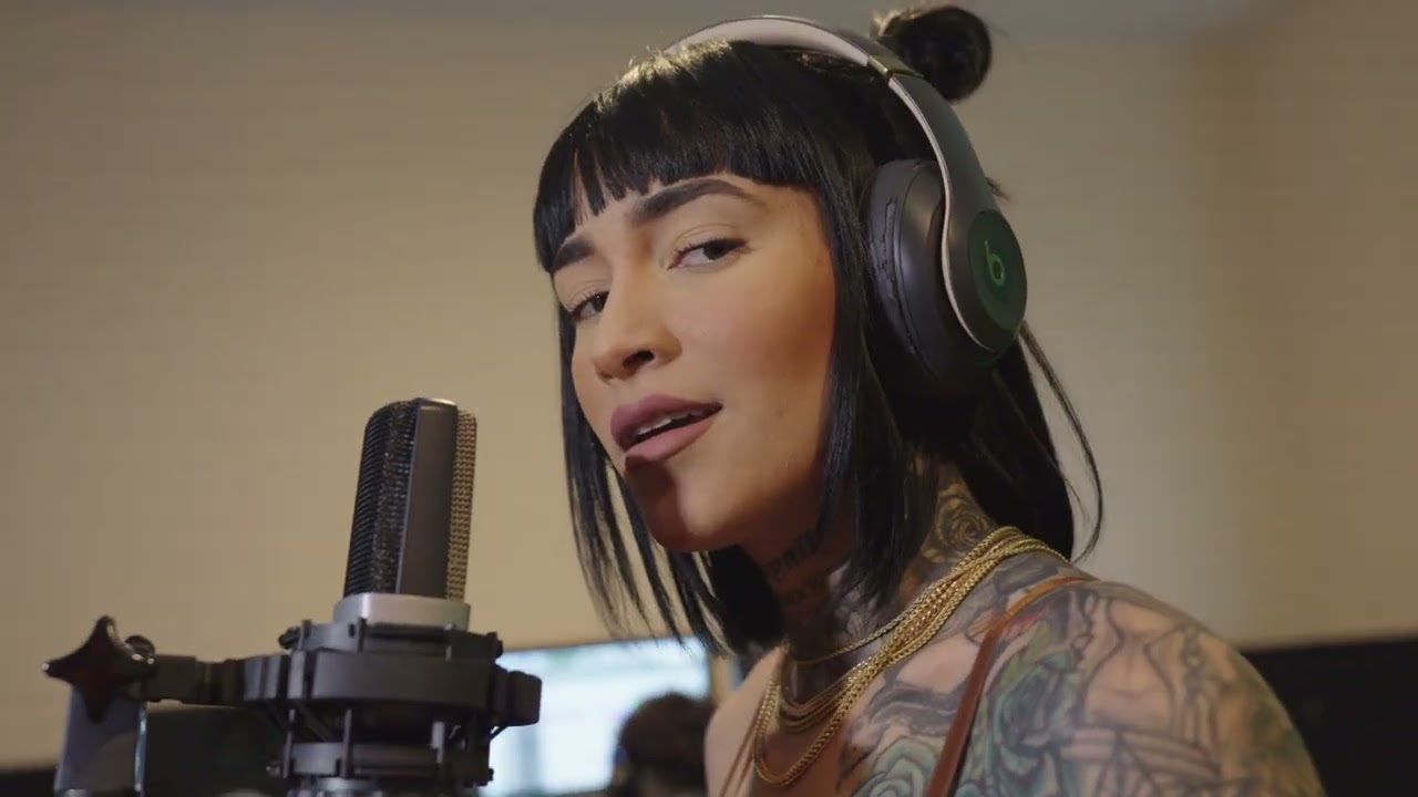 Olivet La Muza - Me Toca (Official Video)