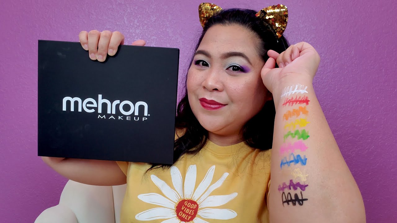 Unboxing the Mehron AQ30 Face Paint Palette