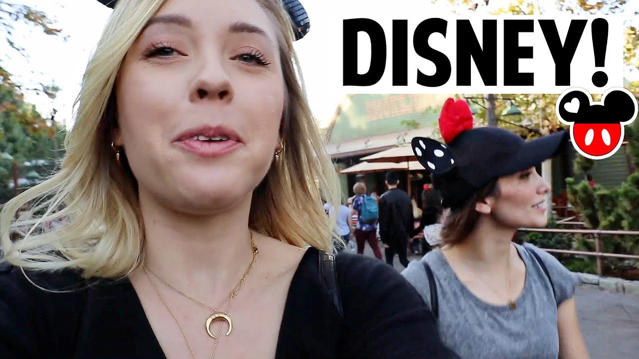 Going To Disneyland For Christmas! | Vlogmas Day 20