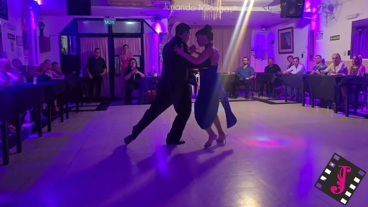 Bailan!  JOAQUIN BESGA & KATHERINE LAIRON | Mi regugio  | Tango Argentino | Junando Milongas®