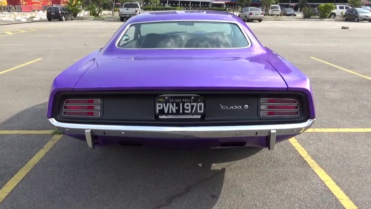 Indo trabalhar de Plymouth Cuda 1970 440 In Violet (Plum Crazy)