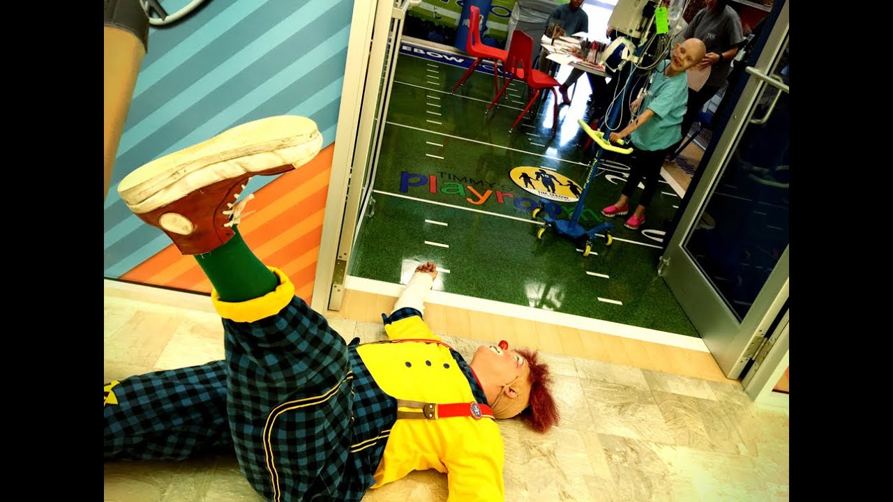 Watch MATT ABOUT JAX: Kenny the Clown visits Wolfson Children's Hospital