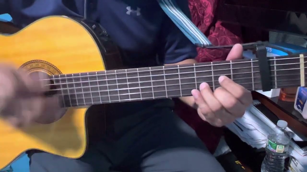 POR UN PEDAZO DE PAN (Canto de Comunión)