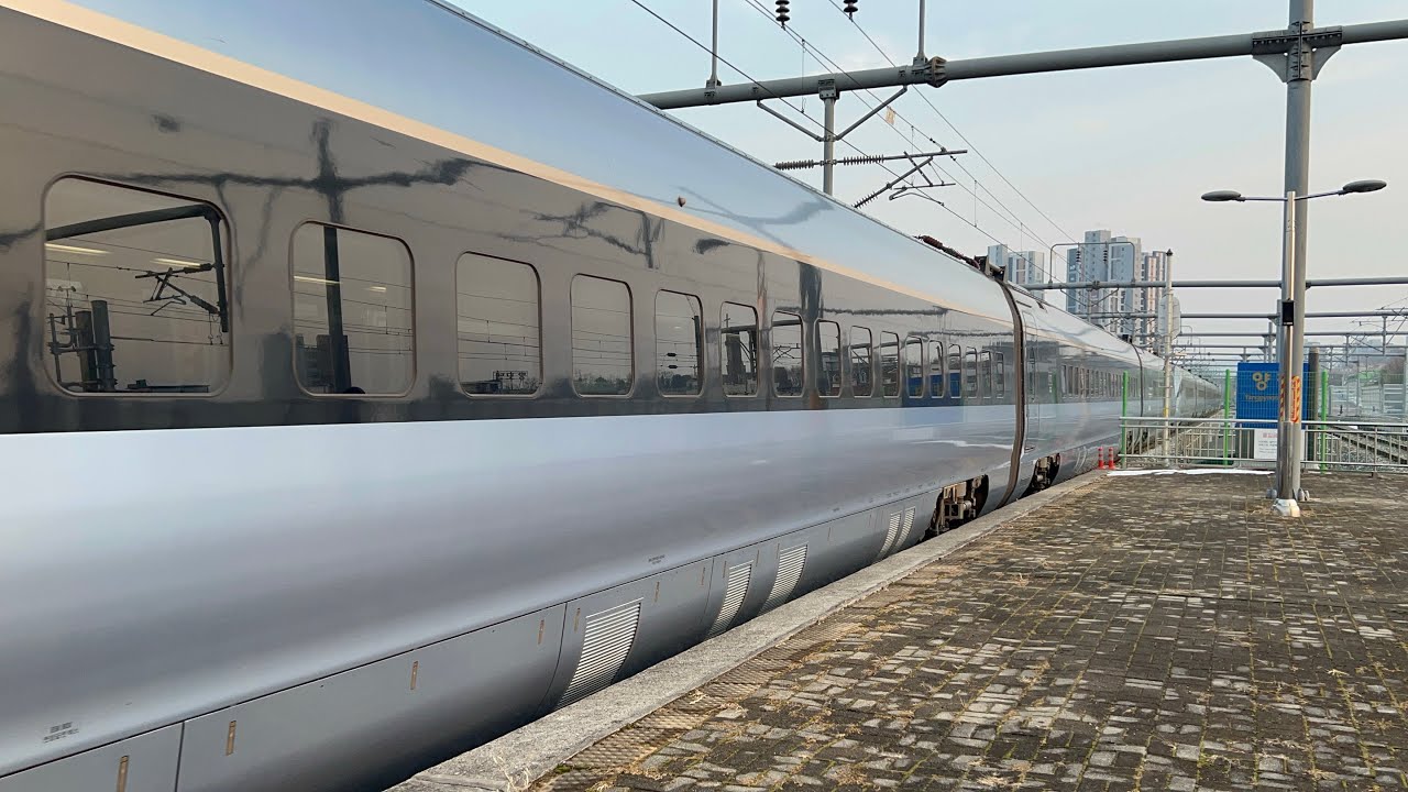 서울행 KTX-이음 복합열차 양평역 진입영상