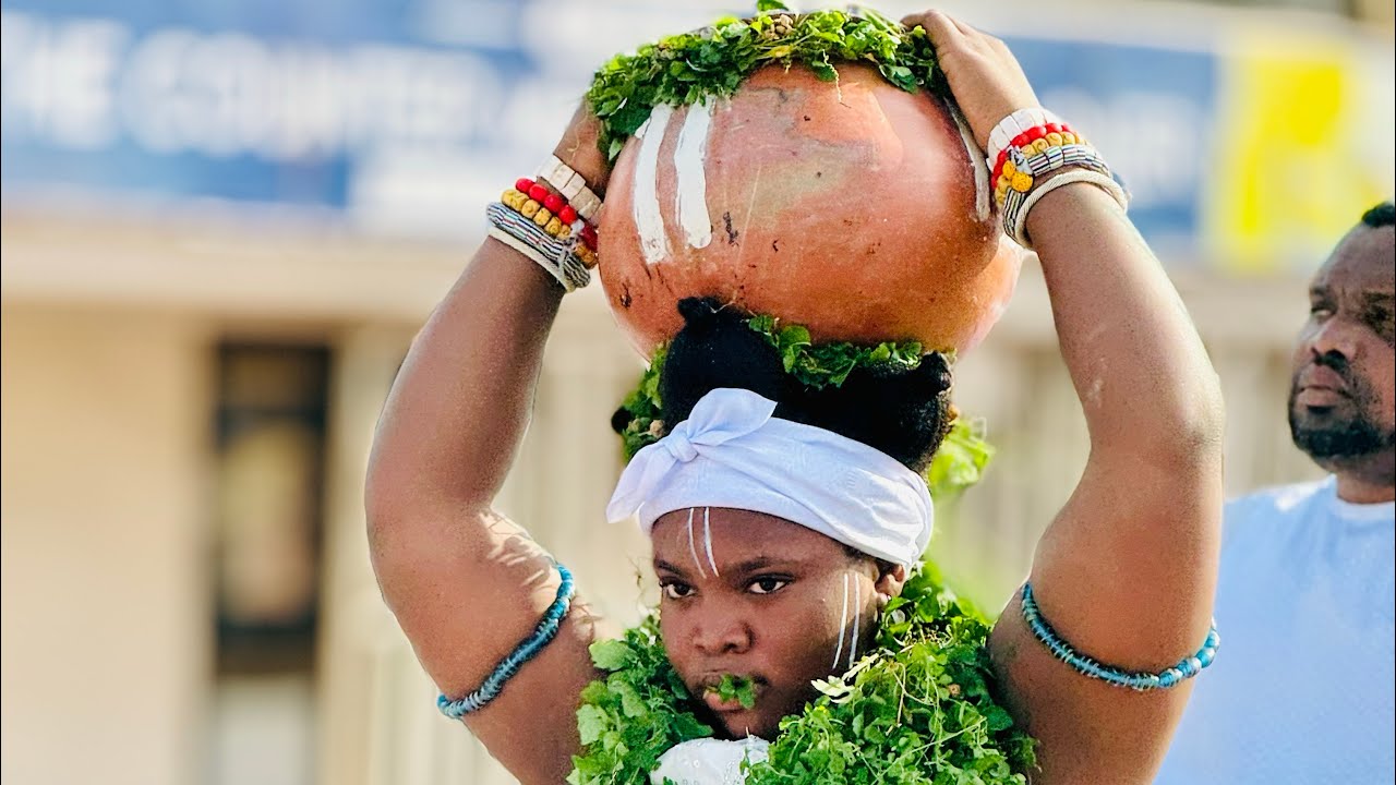 NUNGUA KPLEJOO (HOMOWO) FESTIVAL 2024, FIRST DUDOR MLI NU WOO PERFORMED BY NAA YOOMO AYEMOEDE.