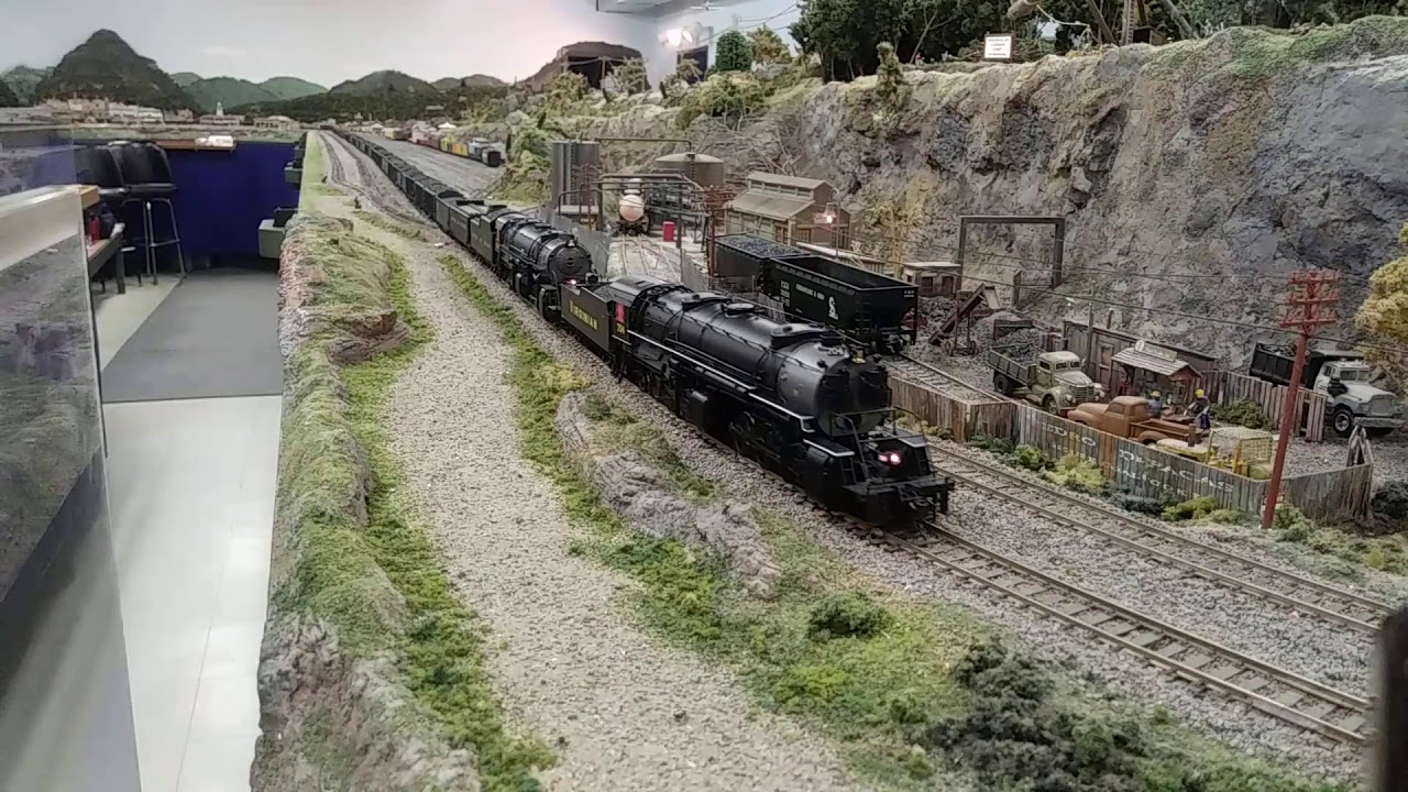 Virginian helping N&W