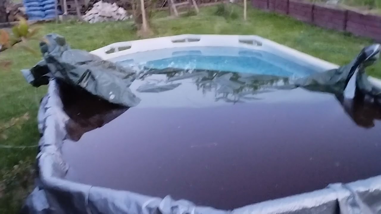 Basen z wodą po zimie (warto)