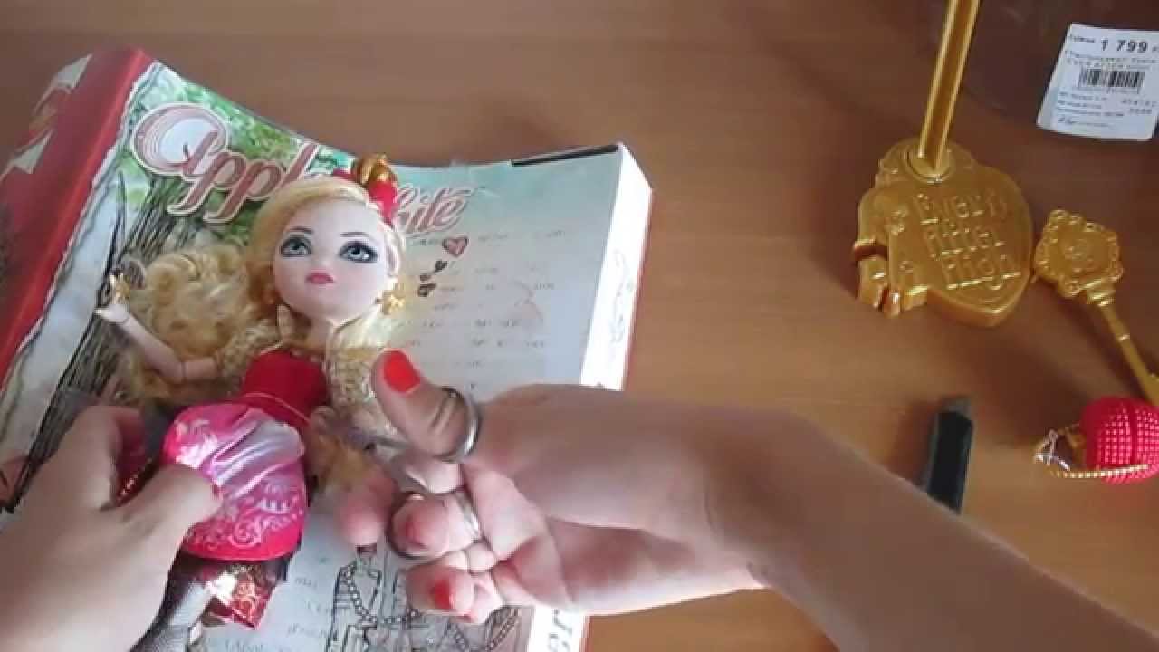 Распаковка куклы Ever After High базовой Apple White