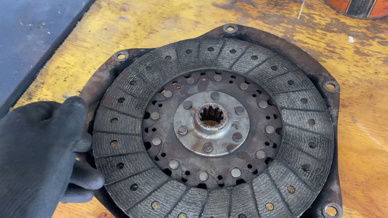 Oliver 550 Rebuild: PTO and Engine Clutch Disassembly Ep# 9