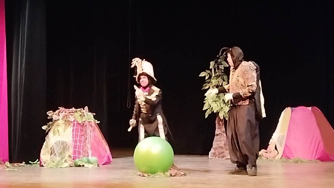 مسرحية الصرصور المغرور (مسرح قسنطينة)