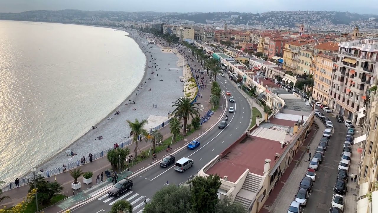 Прекрасный Вид На Ниццу С Замковой Горы