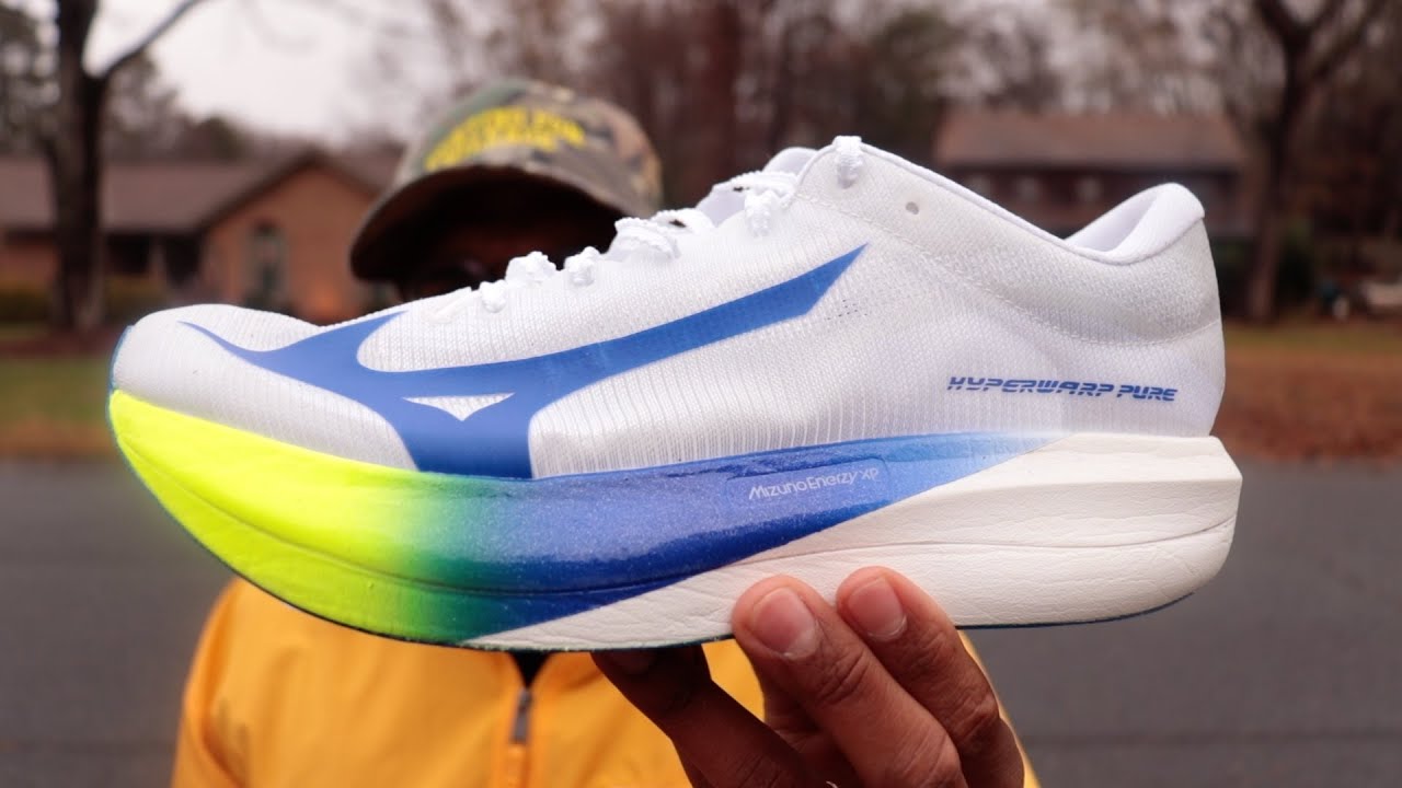 I Tried the Newest $300 Race Shoe: Mizuno Hyperwarp PURE First Run Review