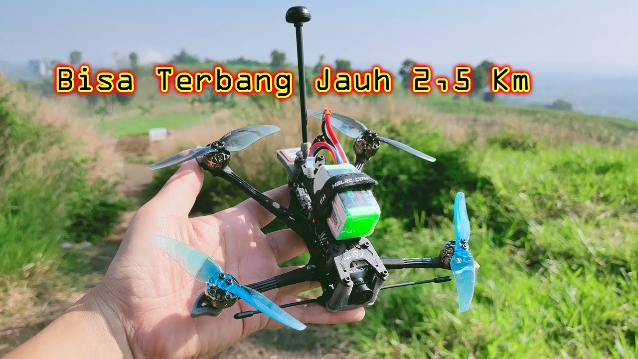 Drone Kecil Bisa Terbang Jauh 2,5 KM :D