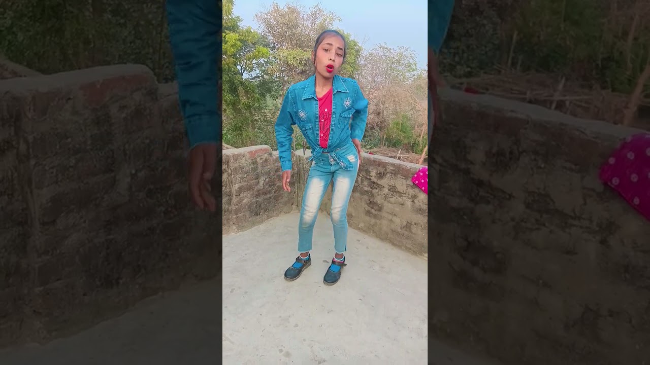 Pramod Premi 💃#trending#viralvideo#funny#dance#danctor#reels#girl#girldance#bhojpurisong#mucis