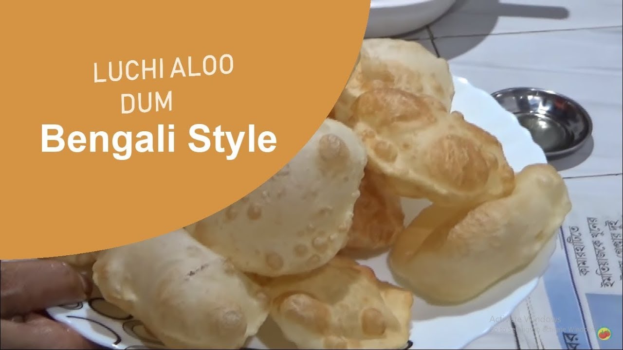 খড়গপুর স্টেশনের লুচি আলুর দম। Kharagpur Stationer Luchi Aloo Dum