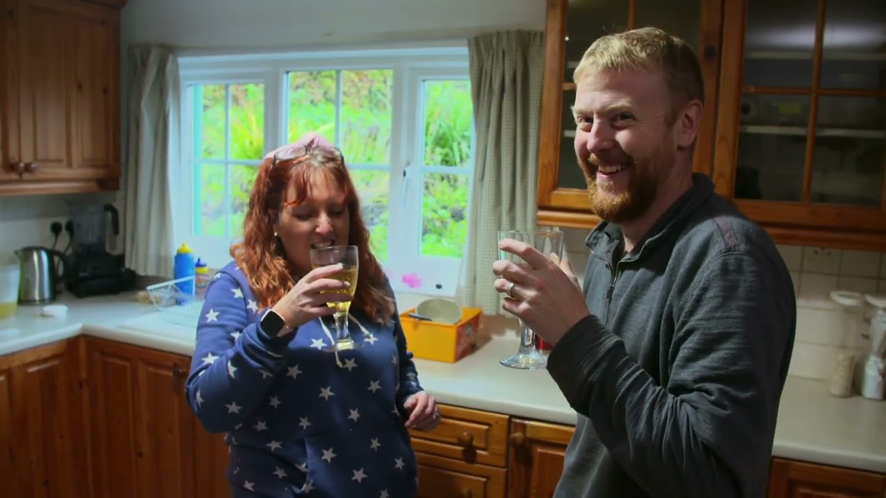 A Country Life for Half the Price with Kate Humble S2E2 | Reading to West Wales