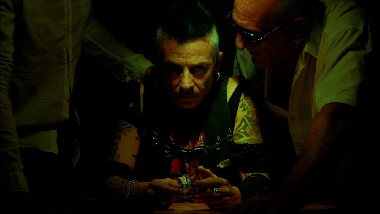 RADIOCRIMEN - ASESINOS (VIDEOCLIP)