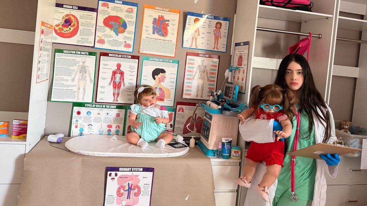 HAGO UN HOSPITAL PARA BEBÉS REBORN ( JUGAMOS AL DOCTOR CON MIS REBORN TODDLERS ) 