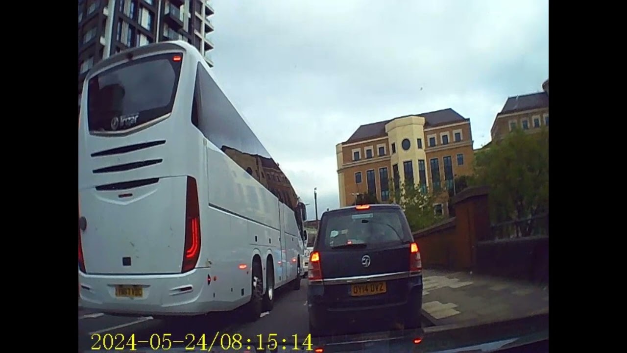 Drive to Royal Berkshire Hospital Car Park (from M4E J11) on 24 May 2024