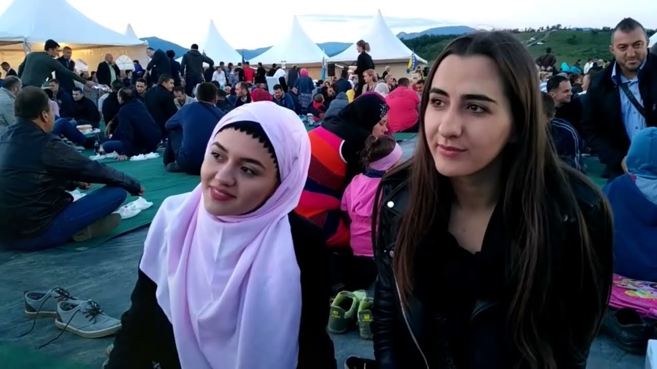 Ramadan Iftar in Bosnia | افطار جماعي في البوسنيا