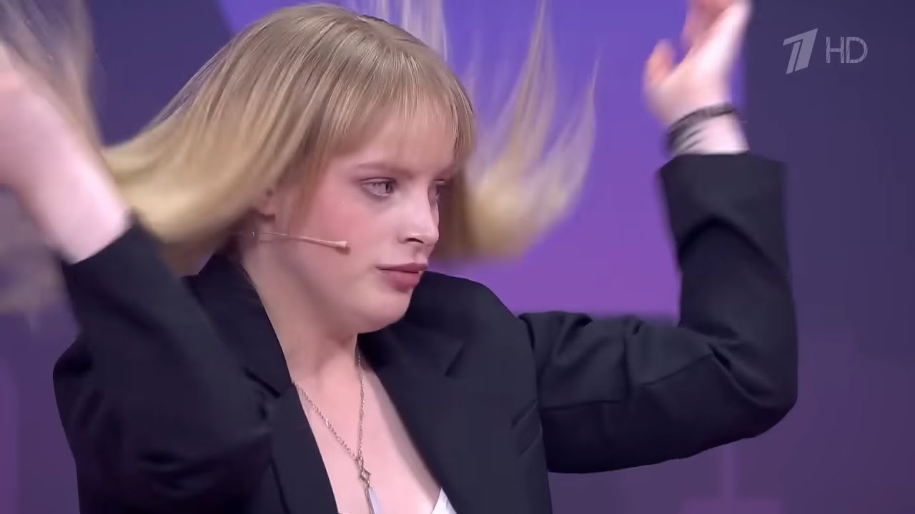 Ты меня обвиняешь? А где ты была 19 лет?!