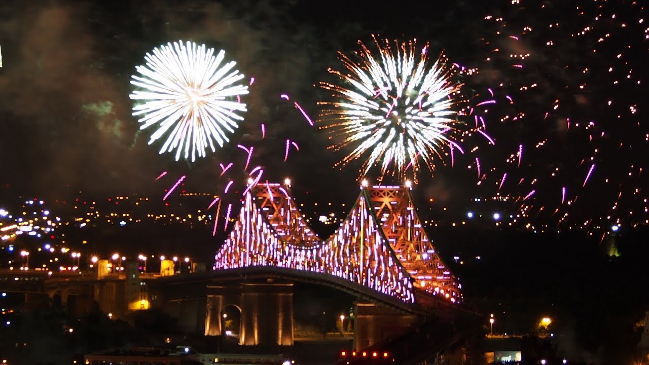 Jacques Cartier bridge illumination (full length)