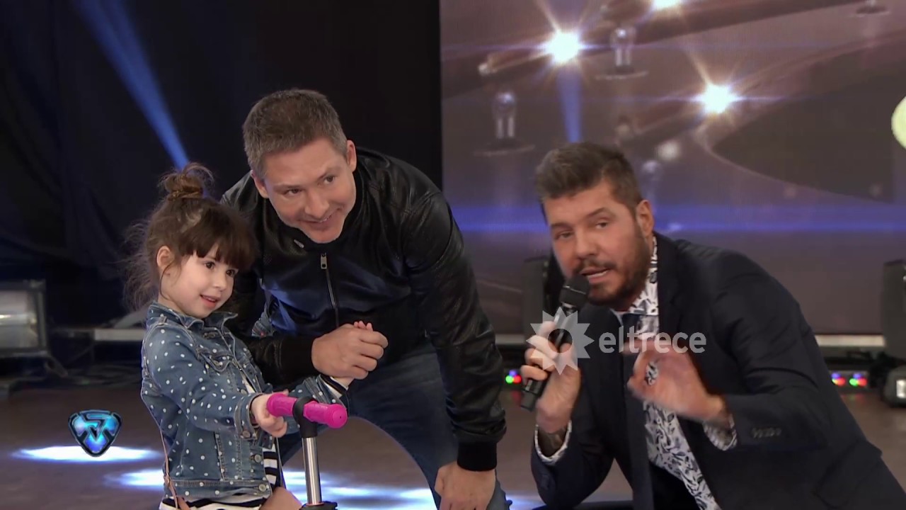 Adrián Suar presentó "El fútbol o yo" pero las miradas se las robó su hija Margarita