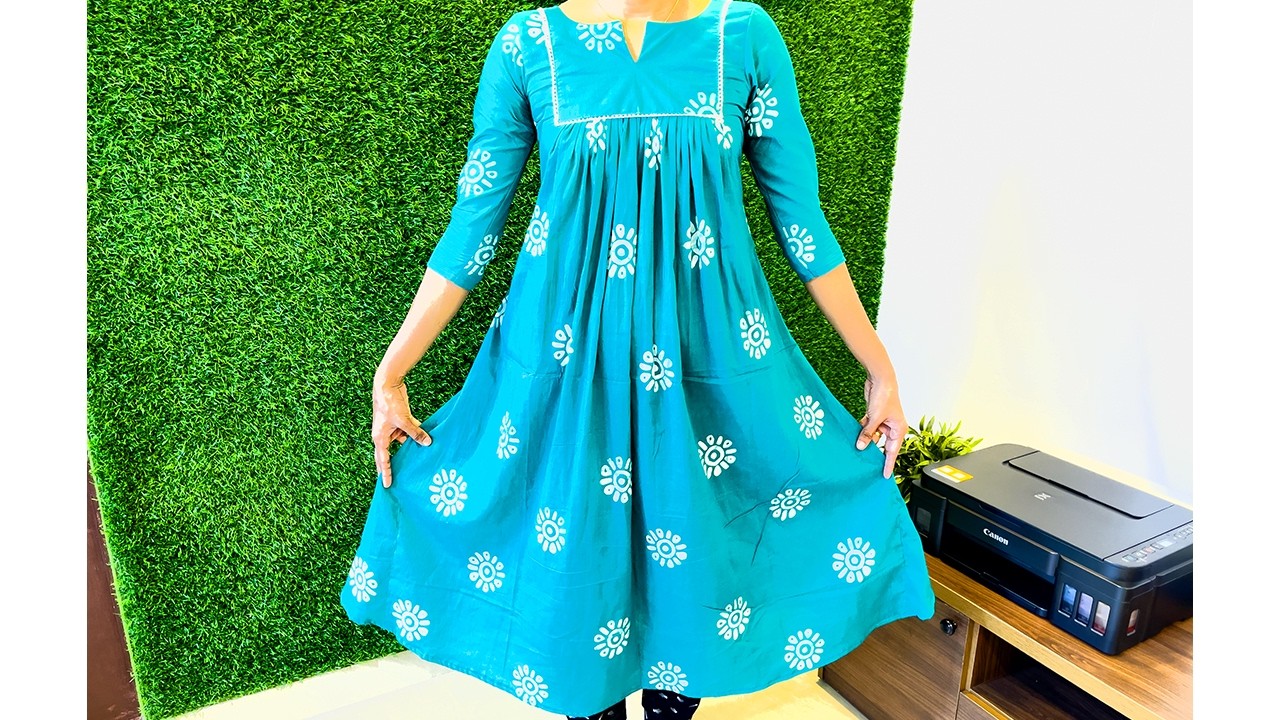 ഈ കുർത്തി നേരത്തെ തൈക്കേണ്ടതായിരുന്നു എന്ന് തോന്നും