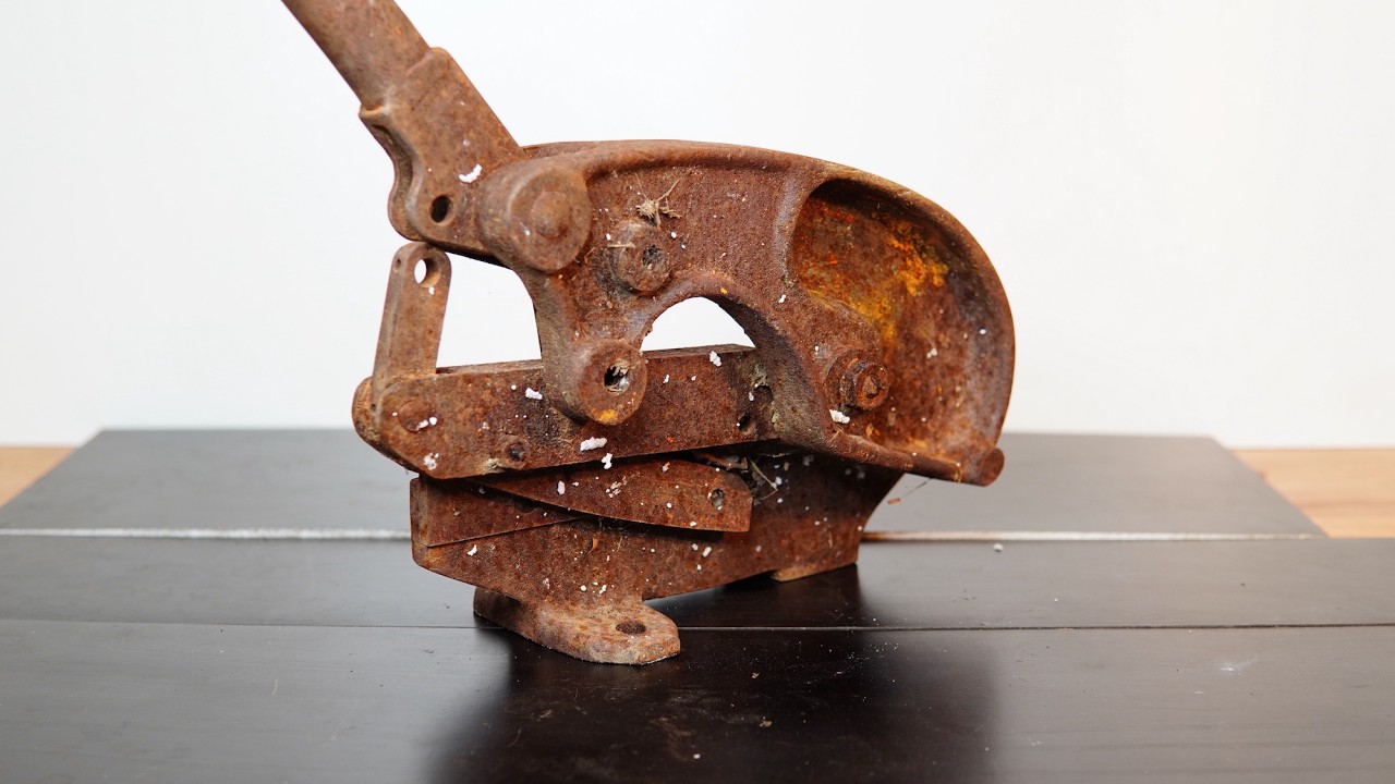 Very Rusty Metal Shear Restoration
