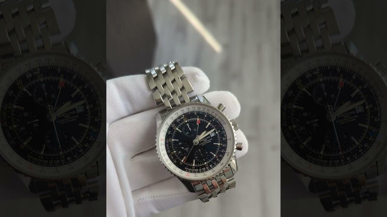Breitling Navitimer World (A24322)