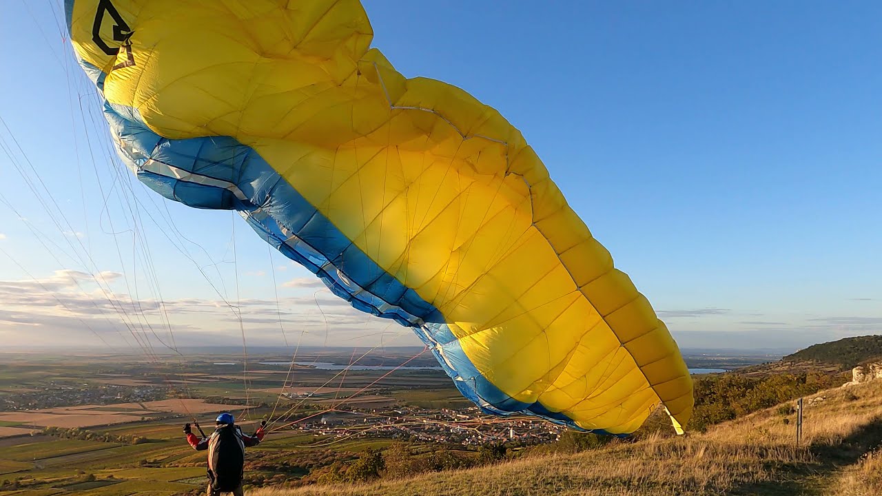 Paragliding - 23.10.2021 - Stolovka při západu slunce [4k@60fps]