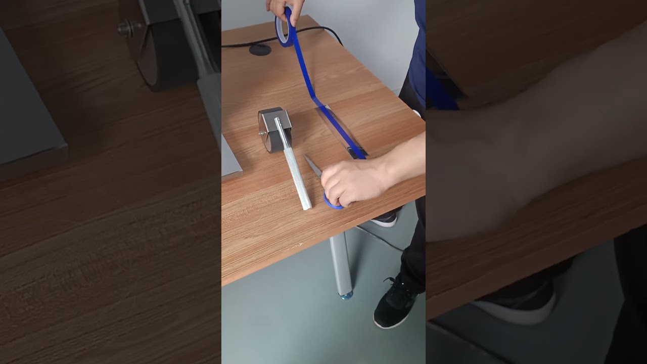 How to make a 90&deg; and 180&deg; peeling test sample of adhesive tape