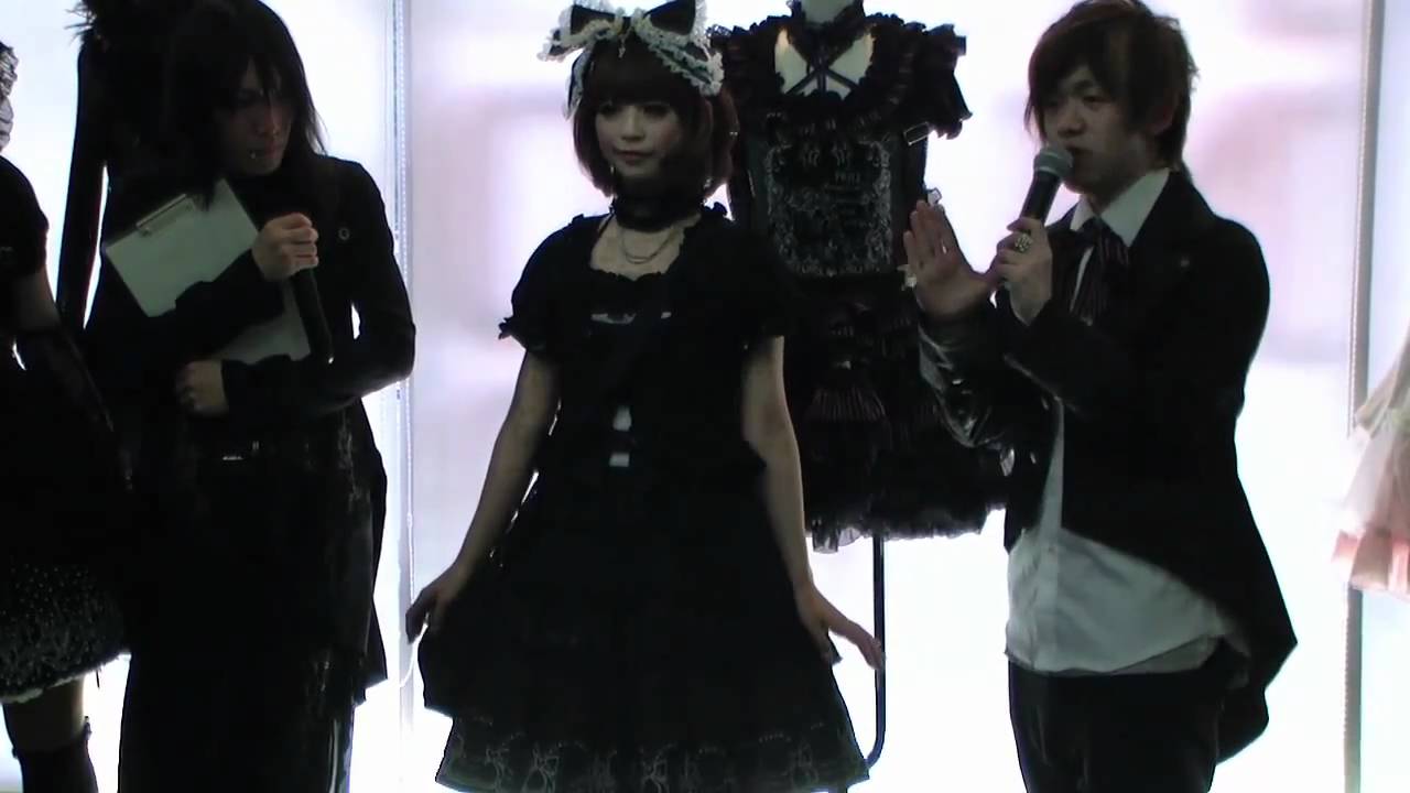 ファッションデザイナーのファッションショー。h.NAOTO FRILL Lolita Fashion show 2011 (2/2)ロリータファッションショー