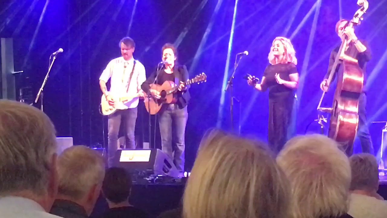 Ester Brohus Will you miss me